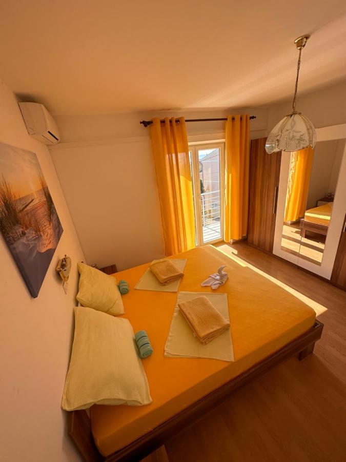 Apartmani Tariba Banjol ภายนอก รูปภาพ